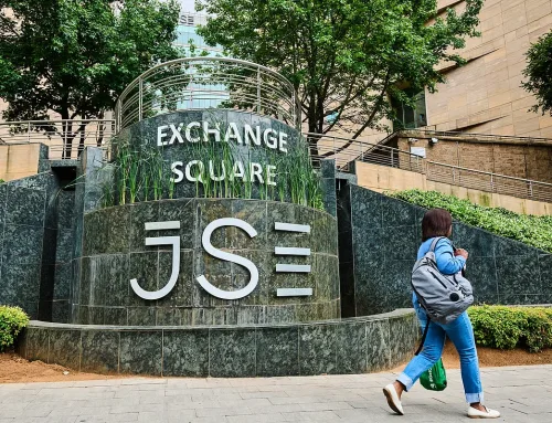 South African Stocks Suffer Worst Monthly Drop Since 2008 as JSE Slides